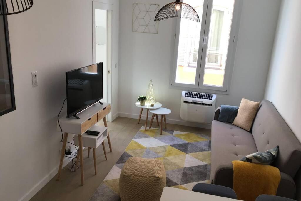 Appartement 2 Chambres Refait A Neuf, Climatise, A 2 Min De La Mer Ница Екстериор снимка