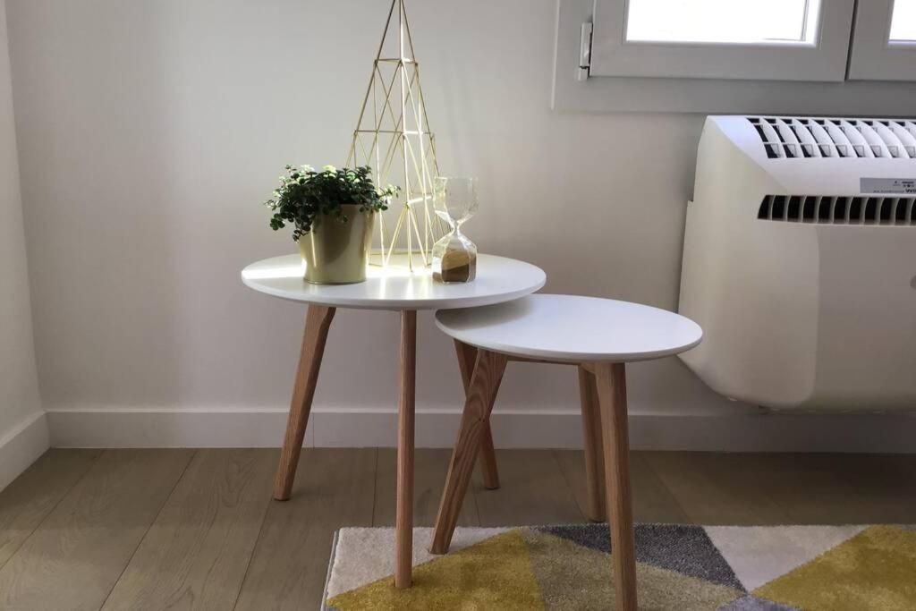 Appartement 2 Chambres Refait A Neuf, Climatise, A 2 Min De La Mer Ница Екстериор снимка